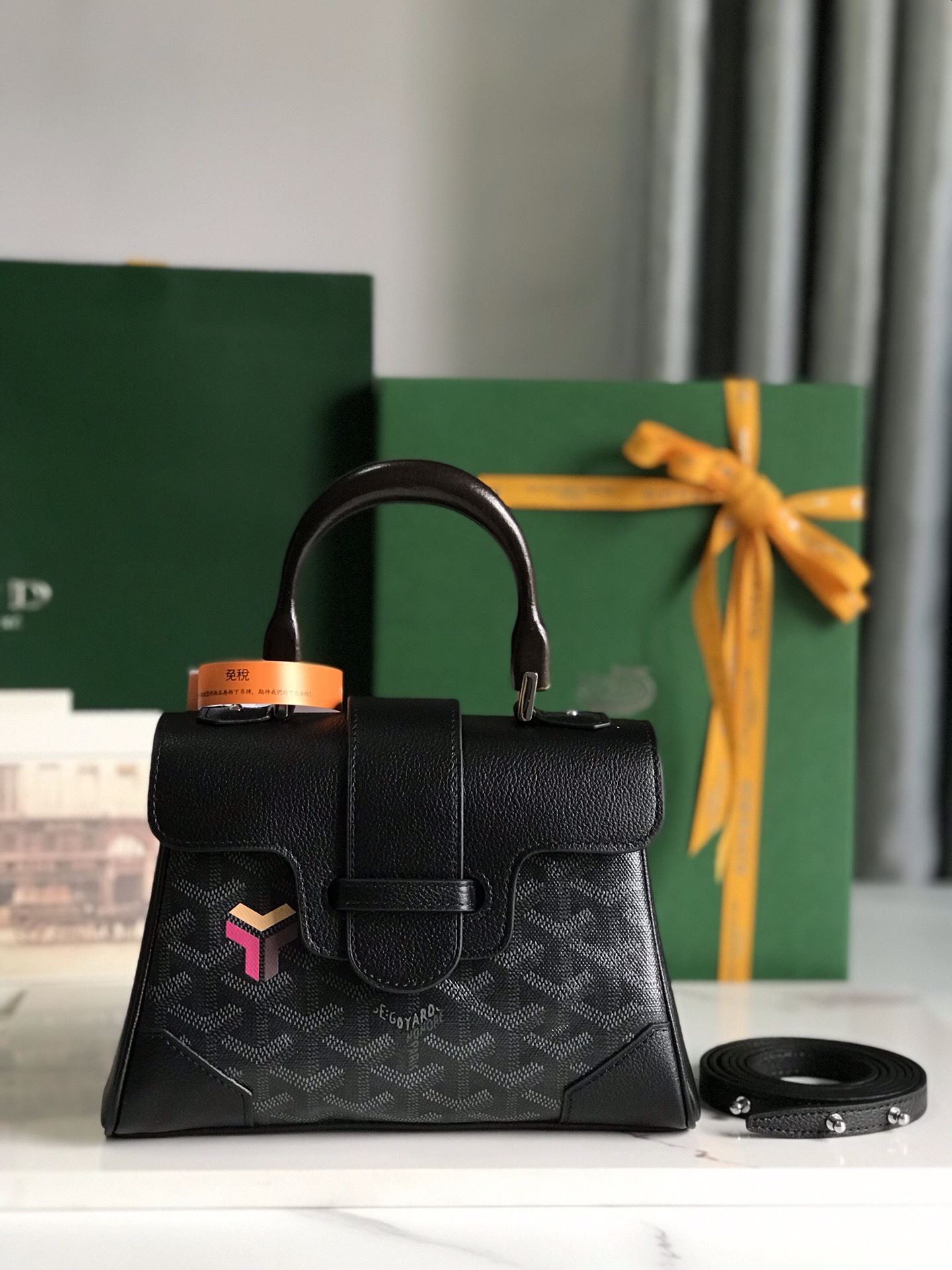 Go*ard top handle bags
